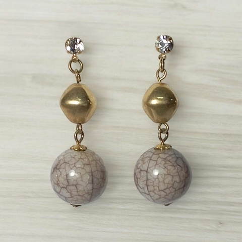 Brinco Bola Marmorizada Cinza
