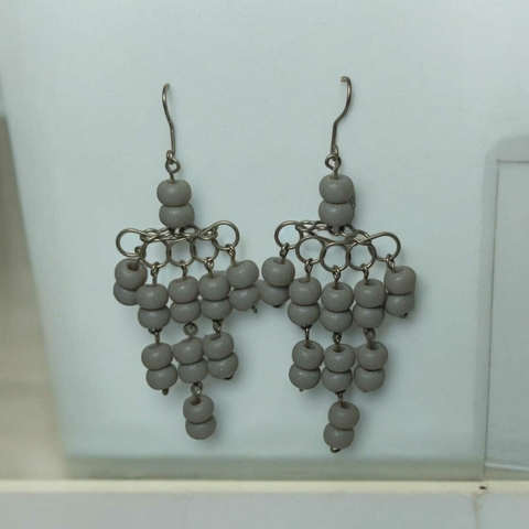 Brinco Hippie Chic Cinza