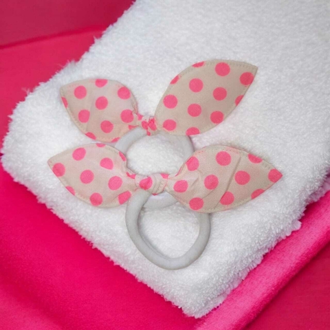 Xuxinha Prendedor Laço Cabelo Tipo Meia - Branco com Poá Rosa