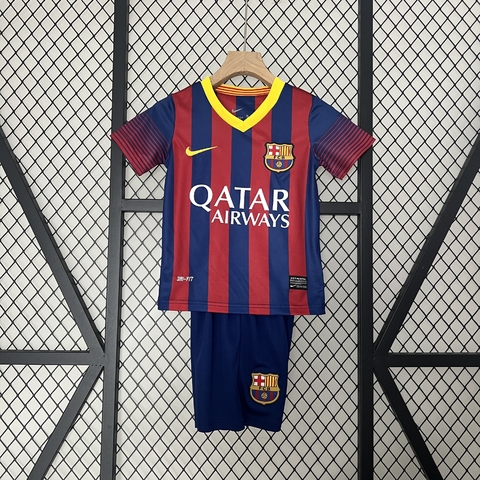 Conjunto Infantil Nike Barcelona I 2013/14 - Azul e Vermelho
