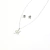 collar con aretes de inicial acero inoxidable