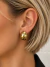 Brinco oval de base espelhado em aço inoxidável dourado - Dondocas