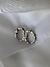 Brinco Orgânico Oval Matelado Banhado a Ouro 18k e Ródio Branco
