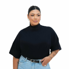 T-SHIRT AMPLA GOLA ALTA PRETA na internet
