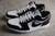 Nike Air Jordan 1 Low na internet