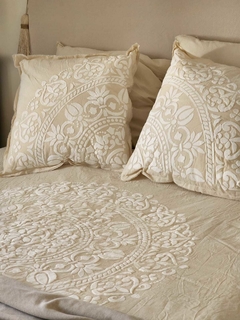 LINEA BOHO | ACOLCHADO MANDALA RELIEVE