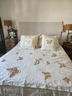 Pie de cama mariposas