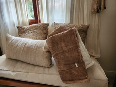 Pie de cama acuarela tierra - comprar online