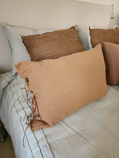 Almohada arandelas y tientos