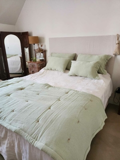 Pie de cama Josh