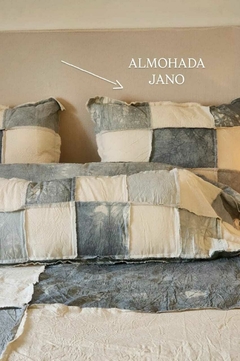 ALMOHADA JANO TEÑIDA en internet