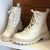 Cuturno Solada Bold Schutz Egg Shel - comprar online