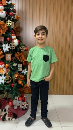 Camisa com bolso - Aventura Kids. na internet