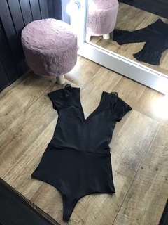 Body “Tam” Kumari en internet