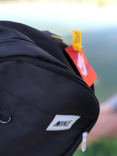 Mochila Nike colegial/academia