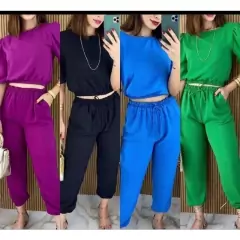 Conjunto De Duna Feminina cropped com manga princesa com elastico na barra E calca jogger - loja online