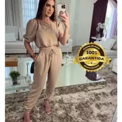 Conjunto De Duna Feminina cropped com manga princesa com elastico na barra E calca jogger