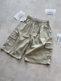 SHORTS CARGO BEGE