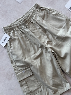 SHORTS CARGO BEGE - comprar online