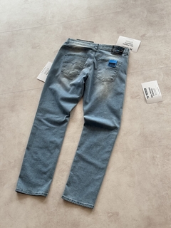 Imagem do CALÇA JEANS CLARA JOGADOR
