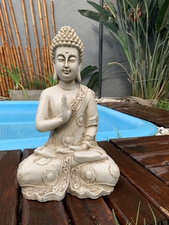 Buda manto de flores