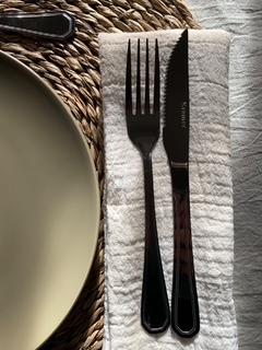 SET DE CUBIERTOS X24 DE ACERO INOXIDABLE - comprar online