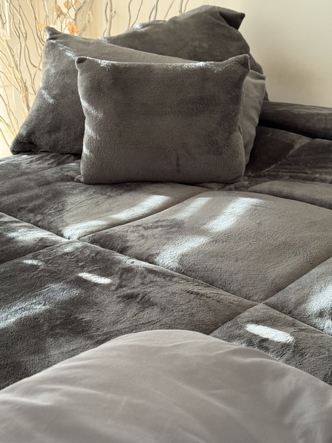 Edredon polar soft + 2 Fundas de almohadas - comprar online