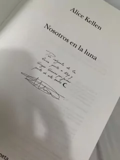 Nosotros en la Luna - Alice Kellen - comprar en línea