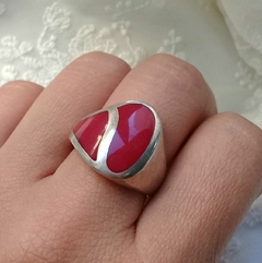 Anillo Asimétrico con Piedra Natural Coral Plata 925