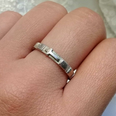 Anillo Cruz y Relieves Plata 950