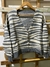 Campera cebra gris y blanca