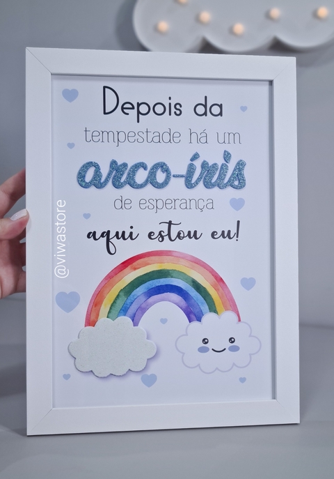 QUADRO FRASE (BEBÊ ARCO-ÍRIS)