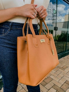 Bolsa SCHUTZ e Carteira Classica - Rocha.On.Compras