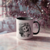 caneca CORALINE - gato soturna arte