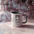 caneca gatinho cogumelo P&B - gato soturna arte