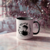 caneca wandinha addams, i hate everything - gato soturna arte
