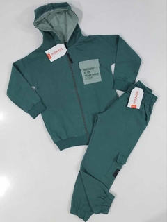 CAMPERA CON CAPUCHA RUSTICA - Creciendo Felices
