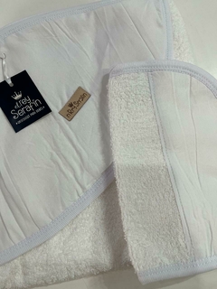 TOALLON CON CAPUCHA + BABITA - comprar online