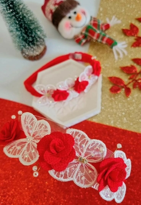 Borboletas Brancas com Rosas vermelhas