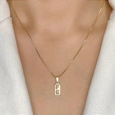 Colar Com Pingente Plaquinha Escrito Fé - comprar online