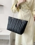 cartera golden chain tote