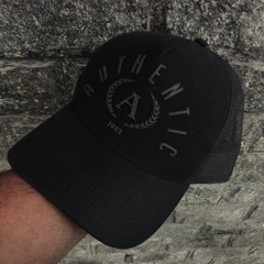 BONÉ AUTHENTIC - SNAPBACK TELINHA (ABA CURVA) CAP SNAPBACK PRETO