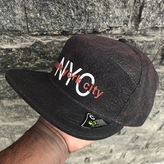 BONÉ OVERHEAD - STRAPBACK FITÃO (ABA RETA) MARROM ESCURO