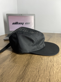 ANTH CO ORIGINALS ALL BLACK na internet