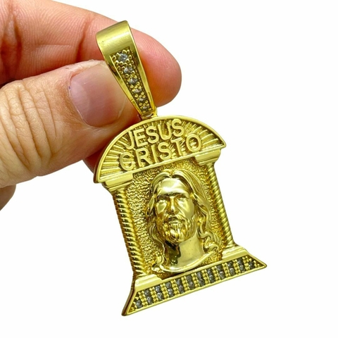 Pingente Jesus Cristo 3D Cravejado (M) Banhado A Ouro 18k