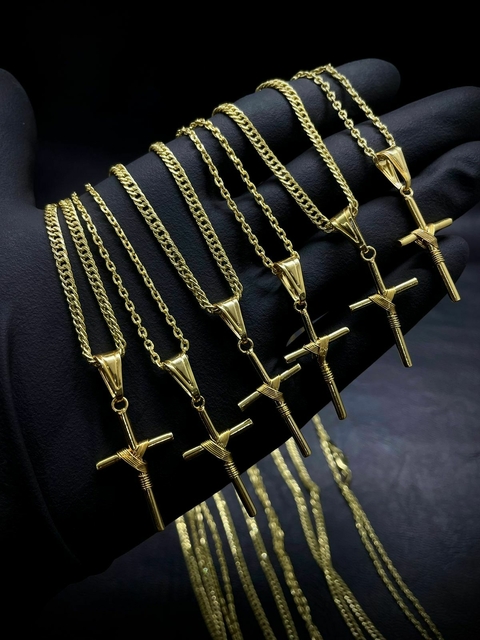 KIT 05 correntes + 05 pingente cruz amarrada 2mm 70cm Banhado A Ouro 18k