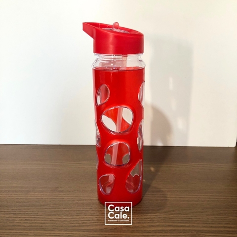 Garrafa de plástico detalhes em vermelho