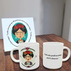 Kit com Azulejo e Caneca Frida. Azulejo e caneca personalizáveis.