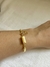 Pulseira Paz e Amor na internet