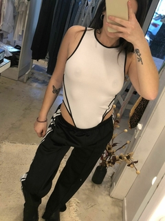 BODY NINA